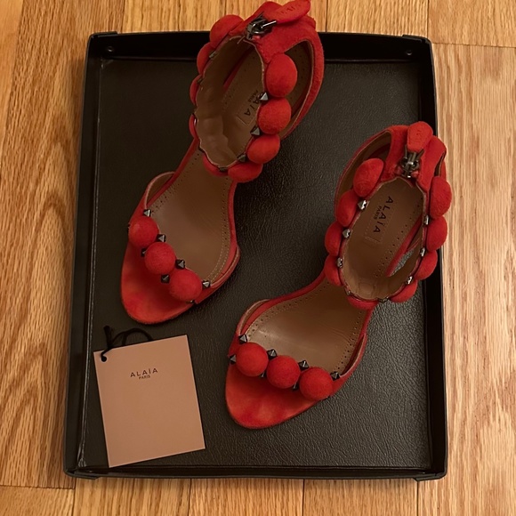 Alaia Shoes - Alaïa Red Suede Peau Lame Opaque Bombe Heeled Sandals Size 37